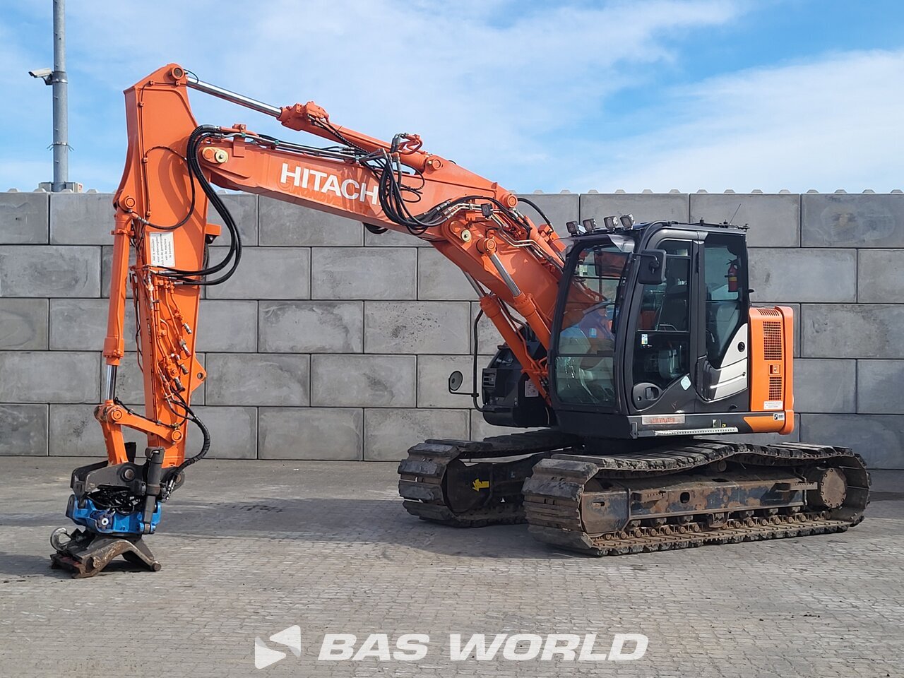 Hitachi ZX135 US -6 Crawler excavators - BAS World