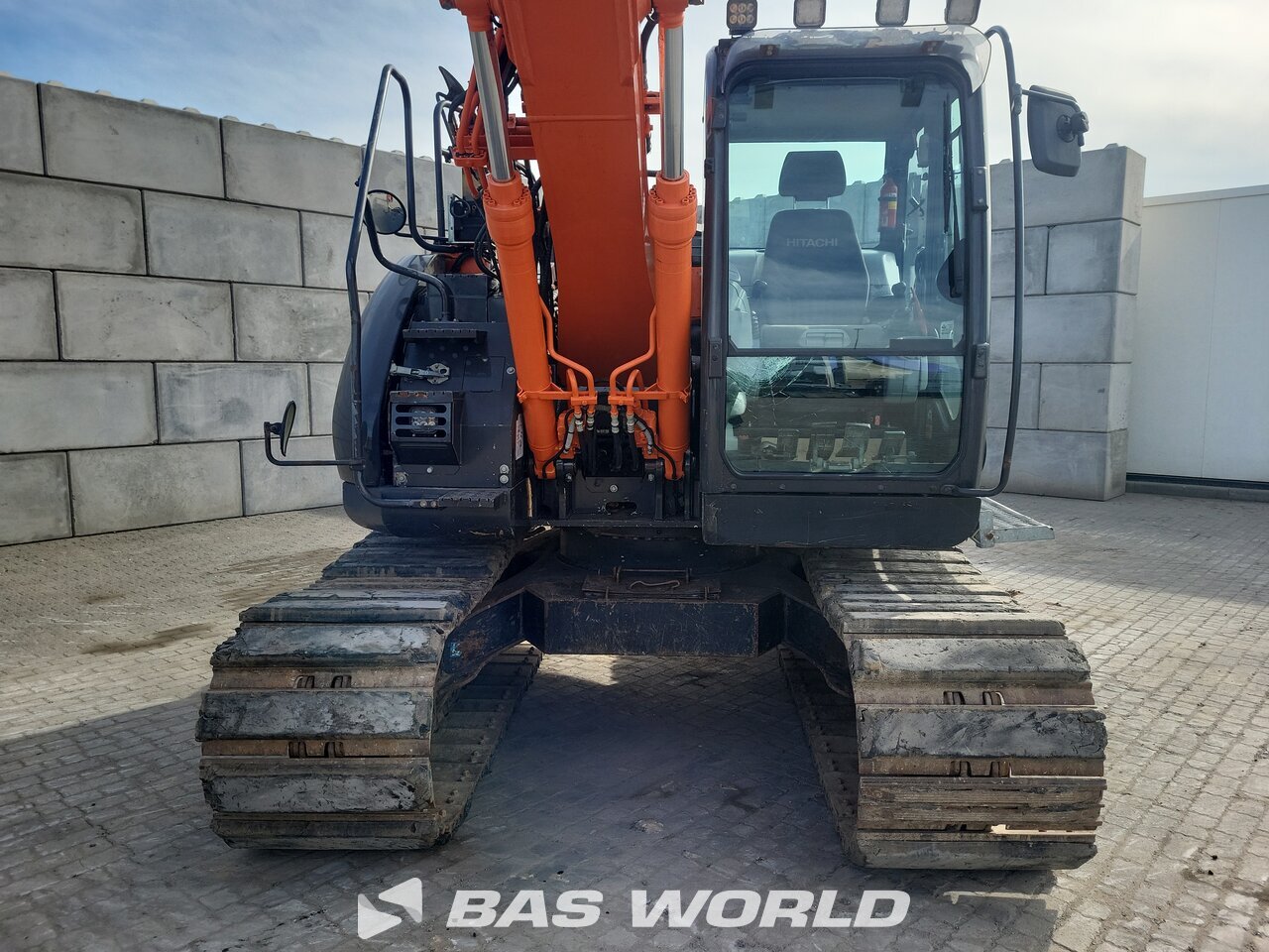 響31枚 Hitachi ZX135 US -6 Crawler excavators - BAS World