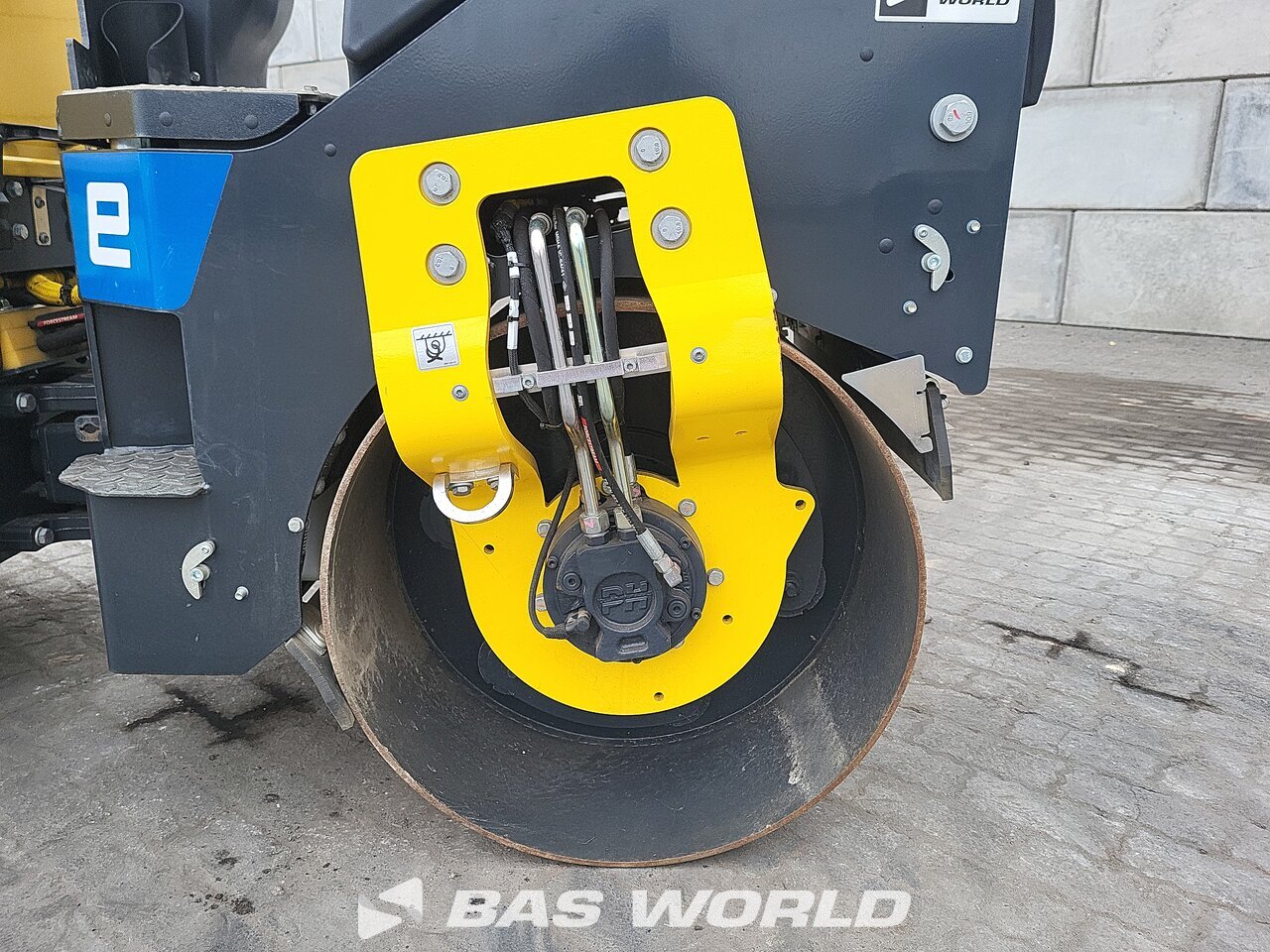 Other : Bomag BW100 ADe-5 مدحلة ثنائية الاسطوانة