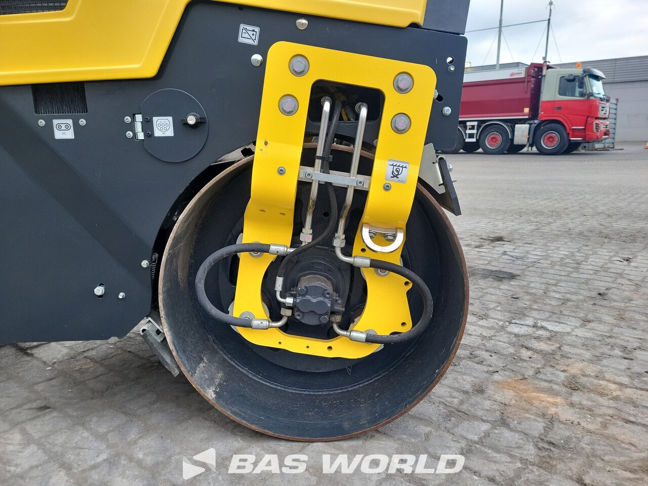 Other : Bomag BW100 ADe-5 مدحلة ثنائية الاسطوانة