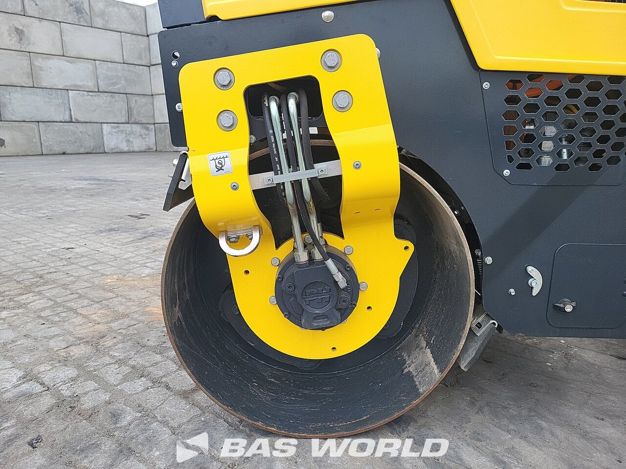 Other : Bomag BW100 ADe-5 مدحلة ثنائية الاسطوانة