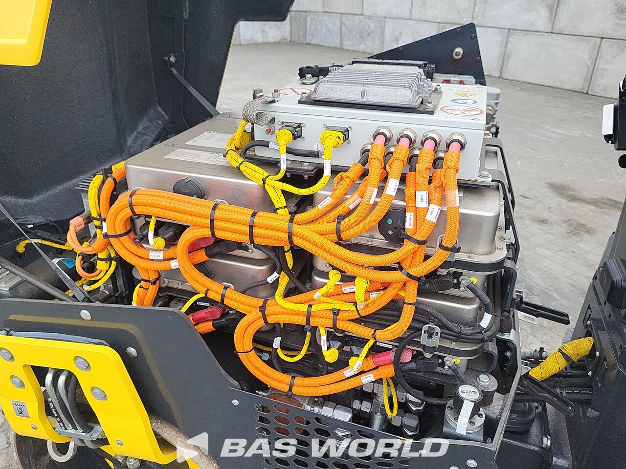 Other : Bomag BW100 ADe-5 مدحلة ثنائية الاسطوانة