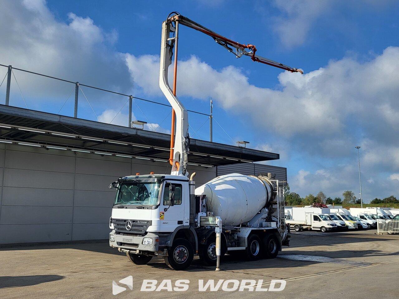 mercedes-actros-3241-8x4-putzmeister-pumi-truck-bas-world