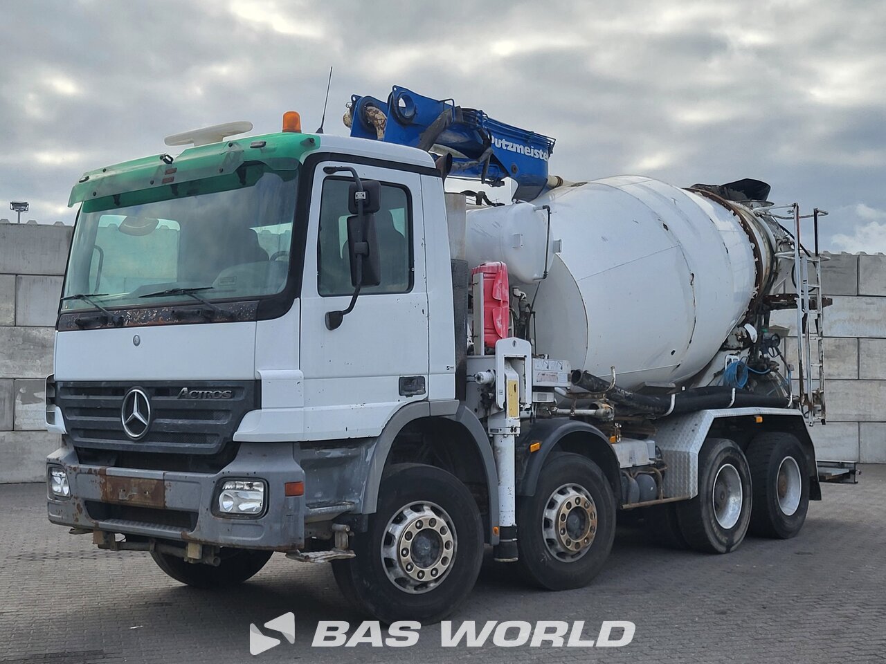 mercedes-actros-3241-8x4-putzmeister-liebherr-pumi-truck-bas-world