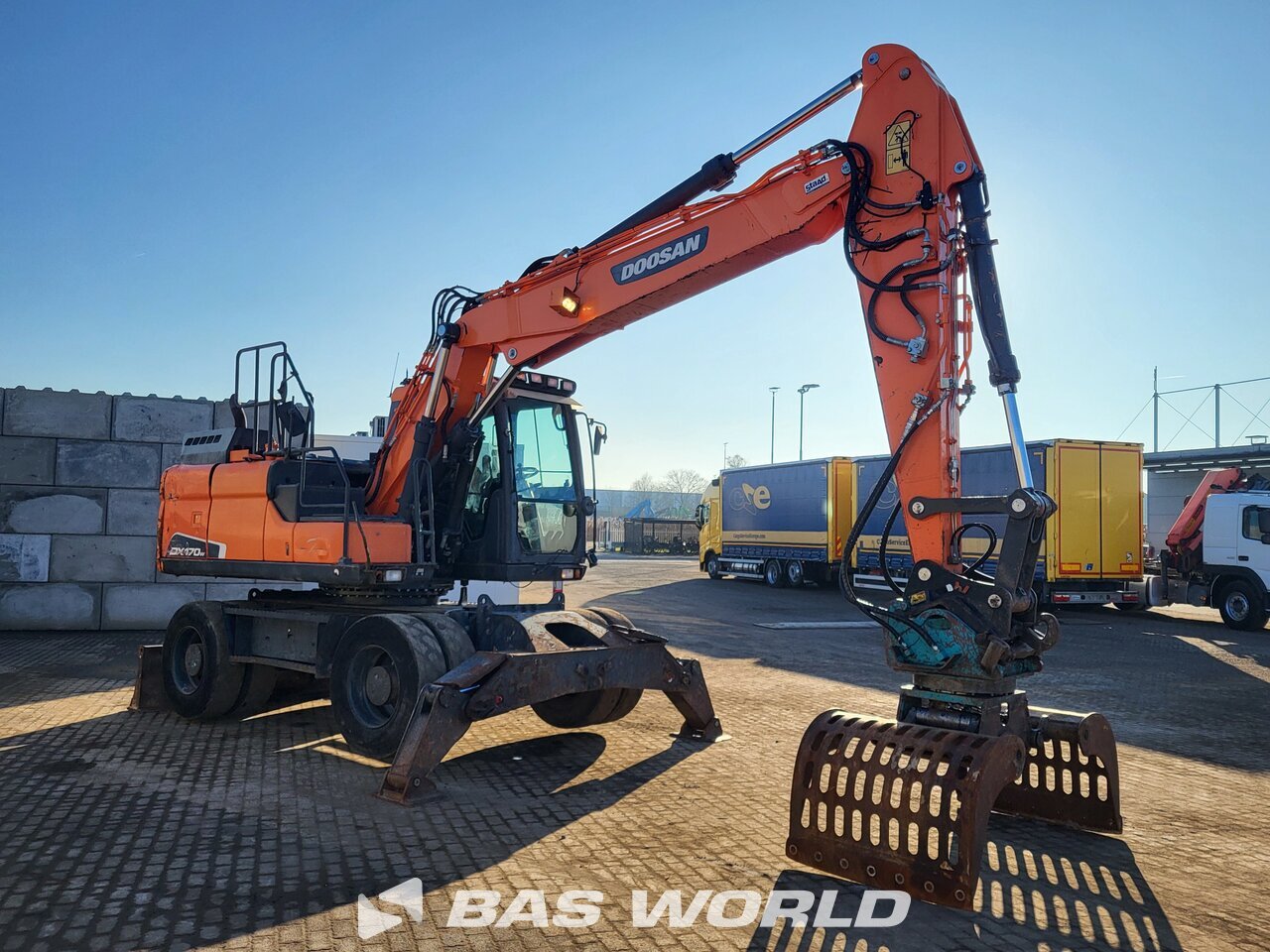Other : Doosan DX170W -5 Pyöräkaivinkone