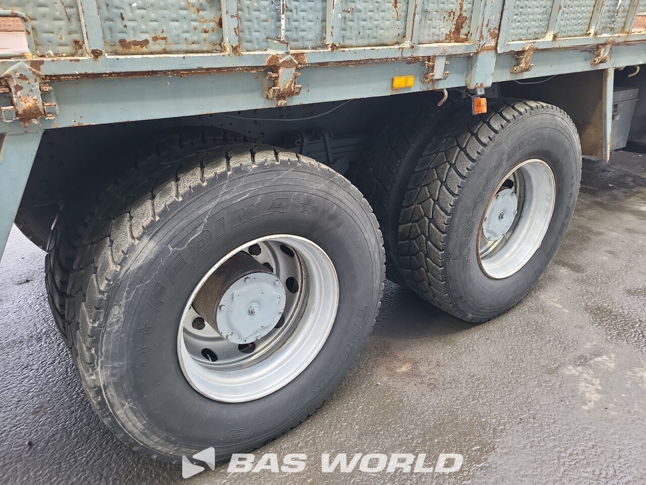 Other : Iveco 260E30H Flak lastbilar