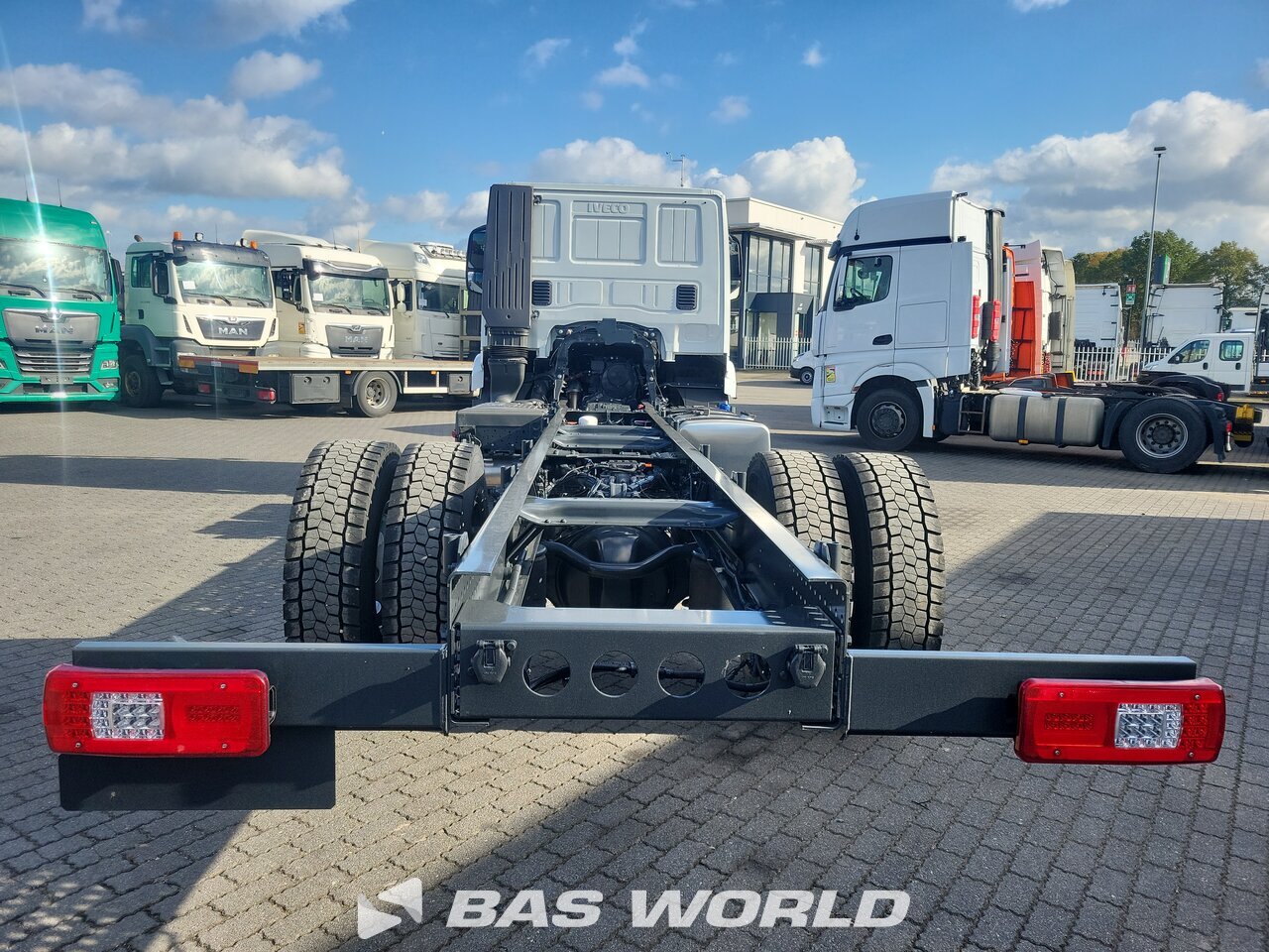 Other : Iveco S-Way 340 Châssis camion