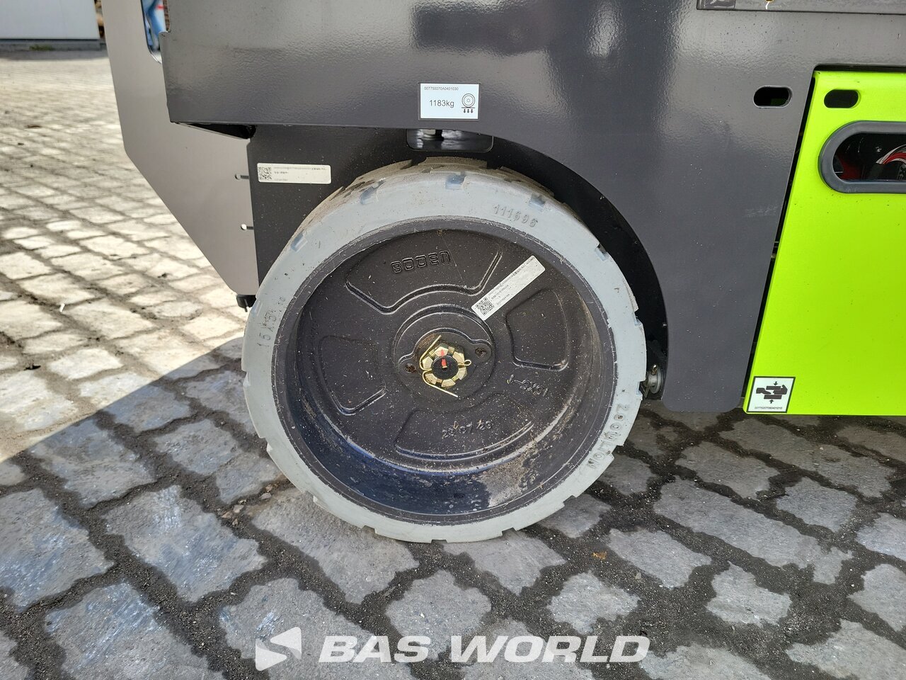 Other : Zoomlion ZS0812AC-Li Saxlift