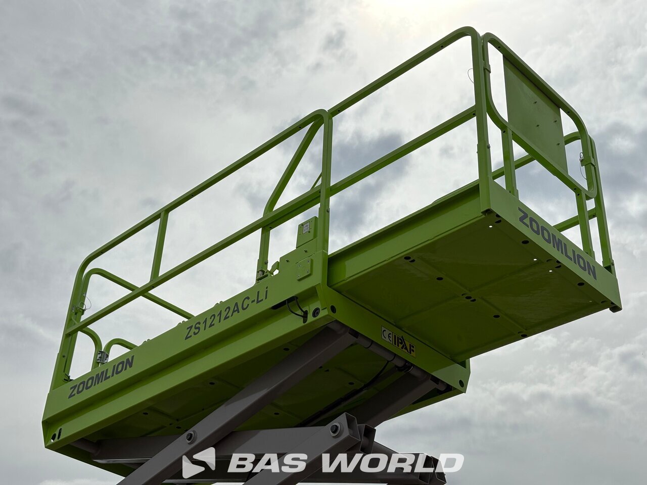 Other : Zoomlion ZS1212AC-Li رافعة مقصية