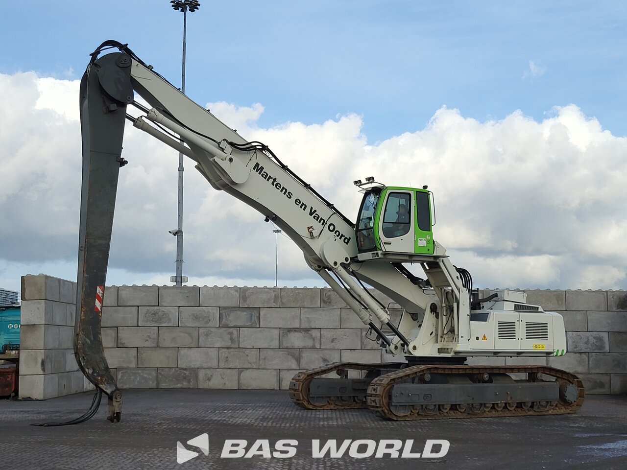 Liebherr R954 C EW Material handler - BAS World