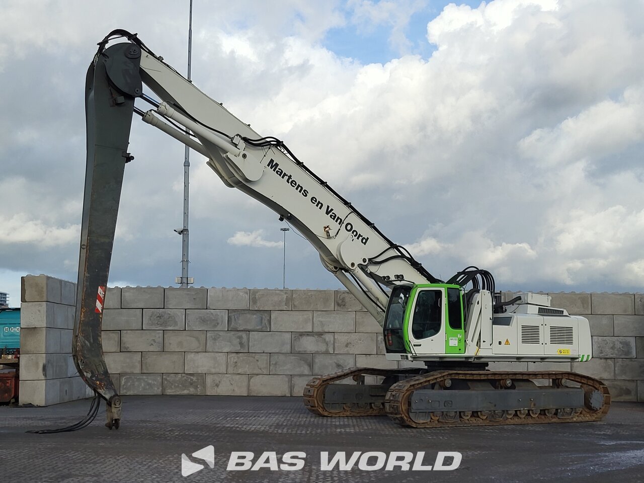 Liebherr R954 C EW Material handler - BAS World