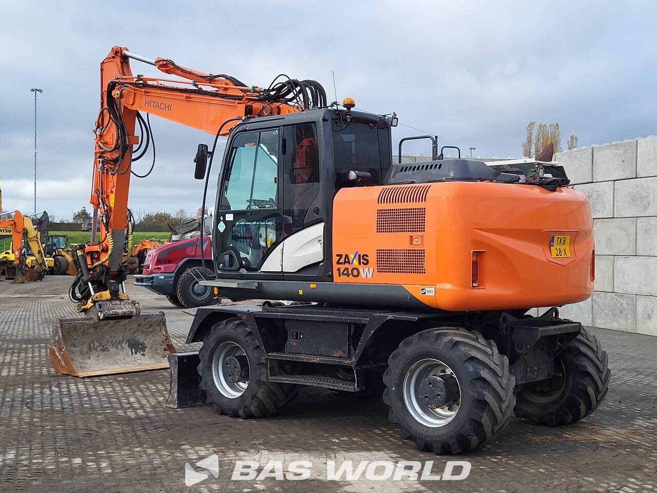 Hitachi ZX140W -5B Wheeled excavator - BAS World