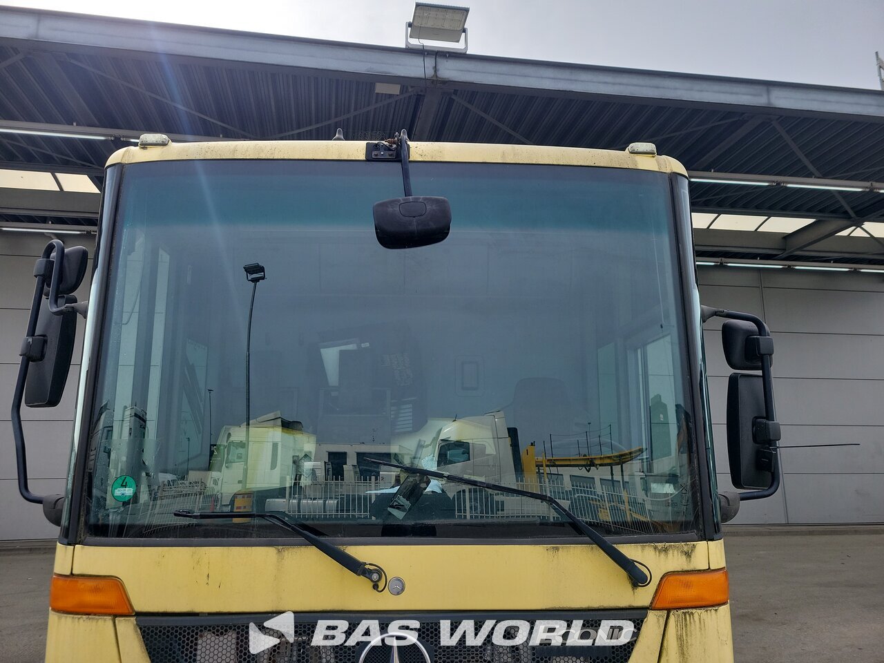 Other : Mercedes Econic 1828 Влекач