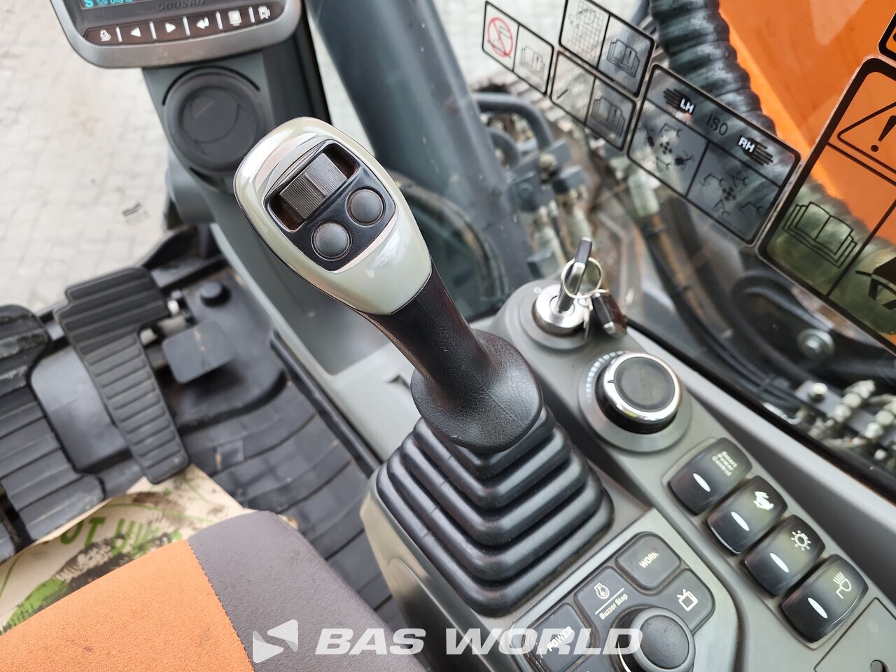 Other : Doosan DX235 LC-5 Bageri gusjeničari