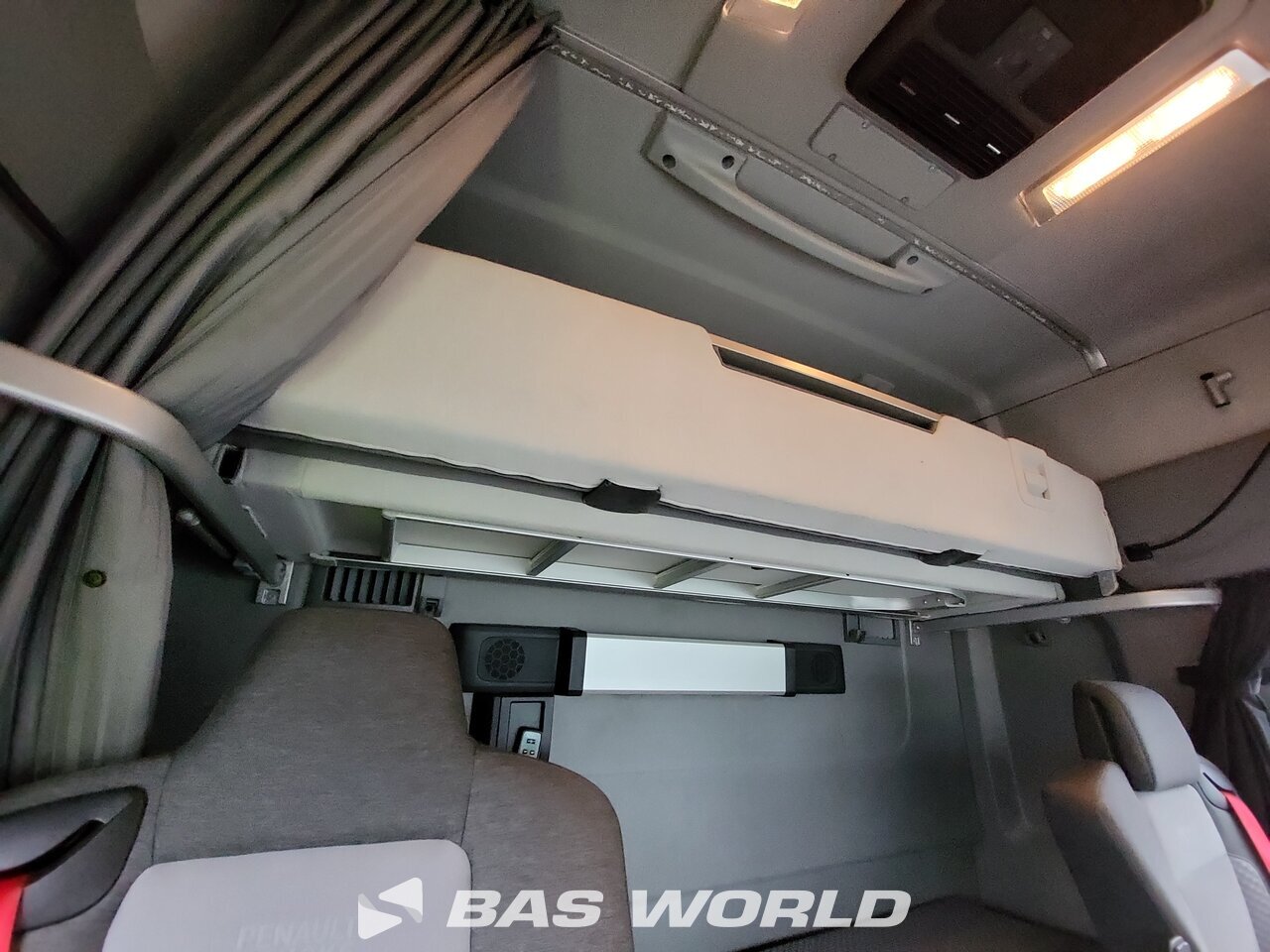 Other : Renault T 520 Vetopöytäauto