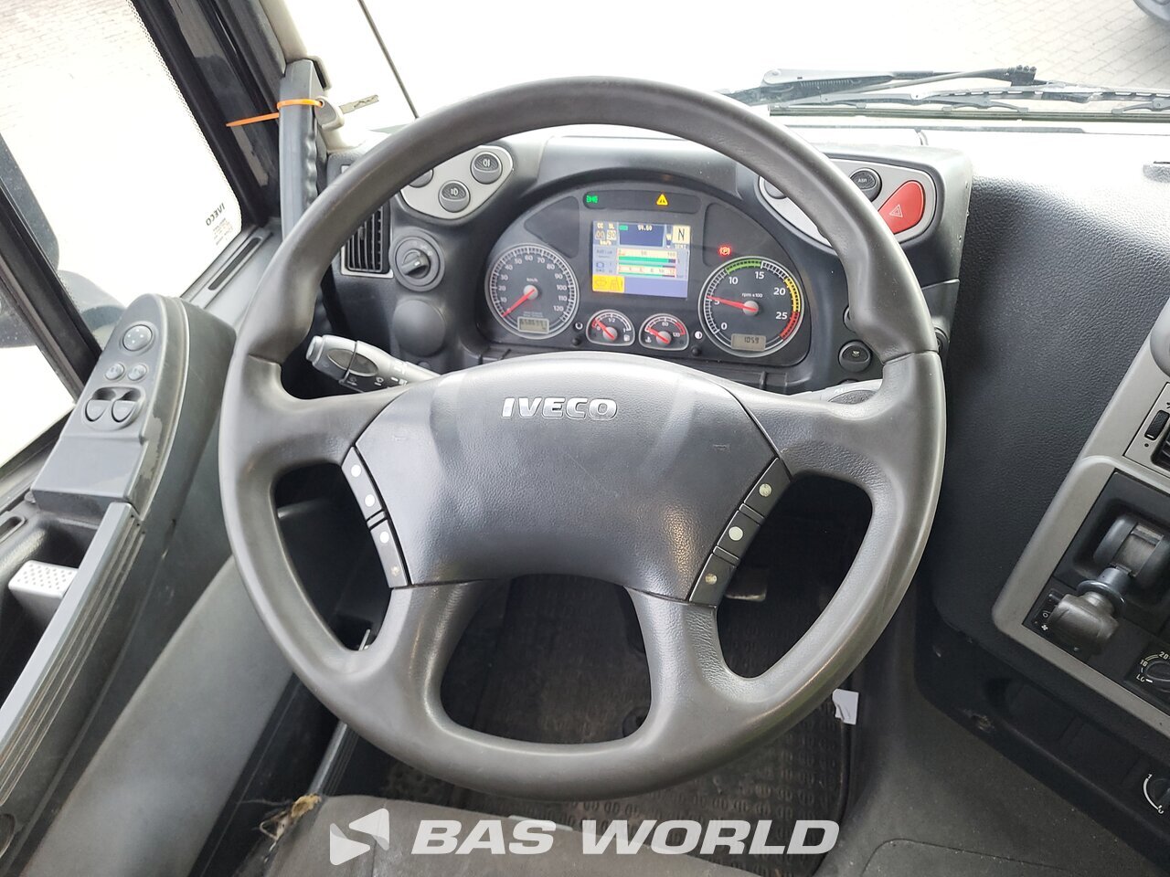 Other : Iveco Stralis 560 Kofferaufbauten