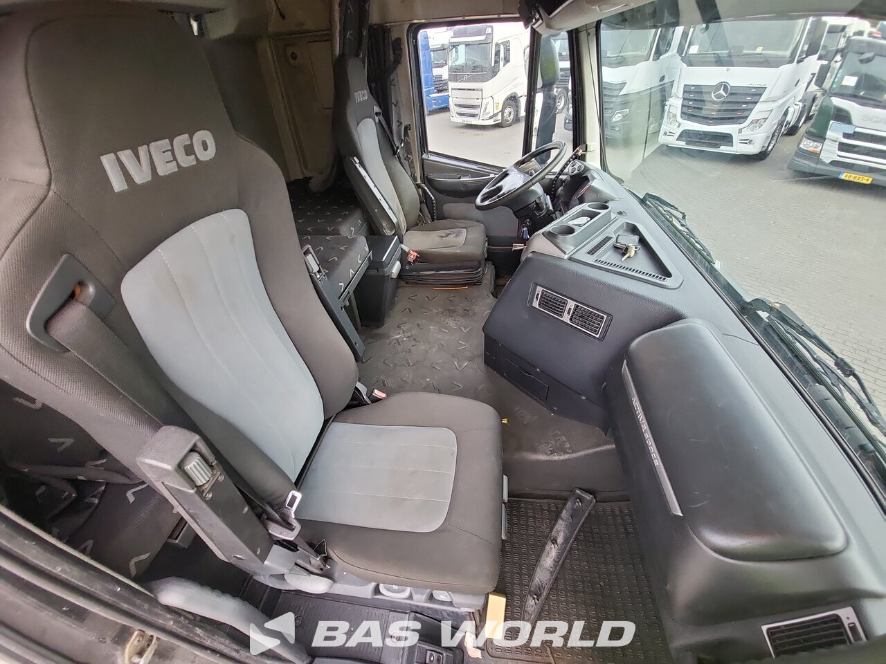 Other : Iveco Stralis 560 Kofferaufbauten