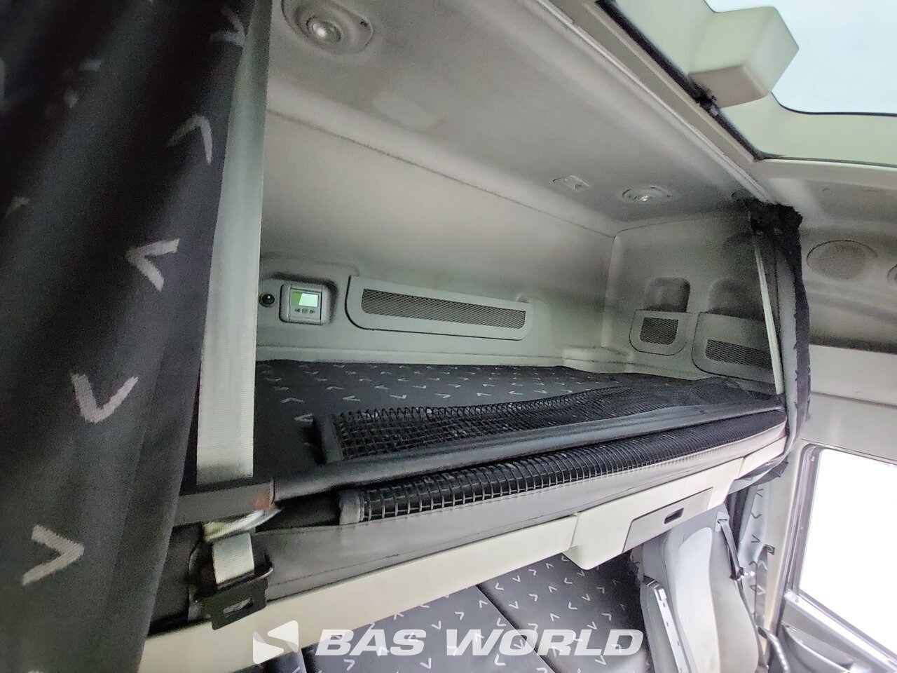 Other : Iveco Stralis 560 Kofferaufbauten