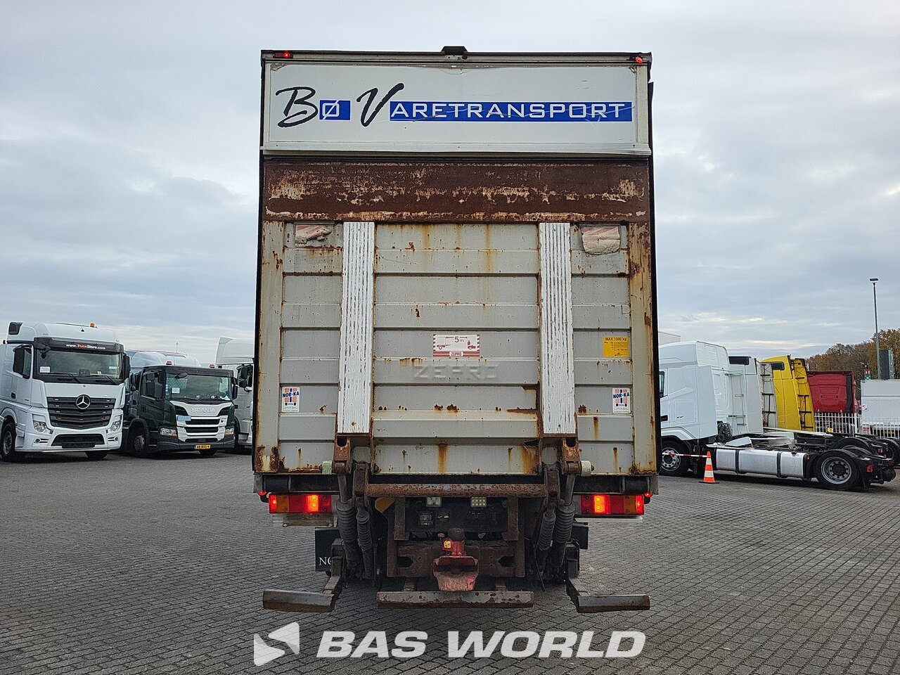 Other : Iveco Stralis 560 Kofferaufbauten