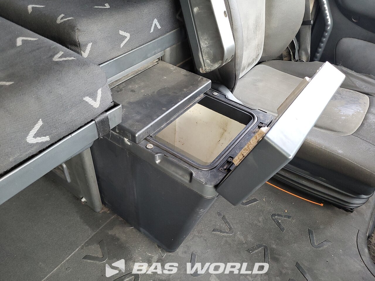 Other : Iveco Stralis 560 Kofferaufbauten