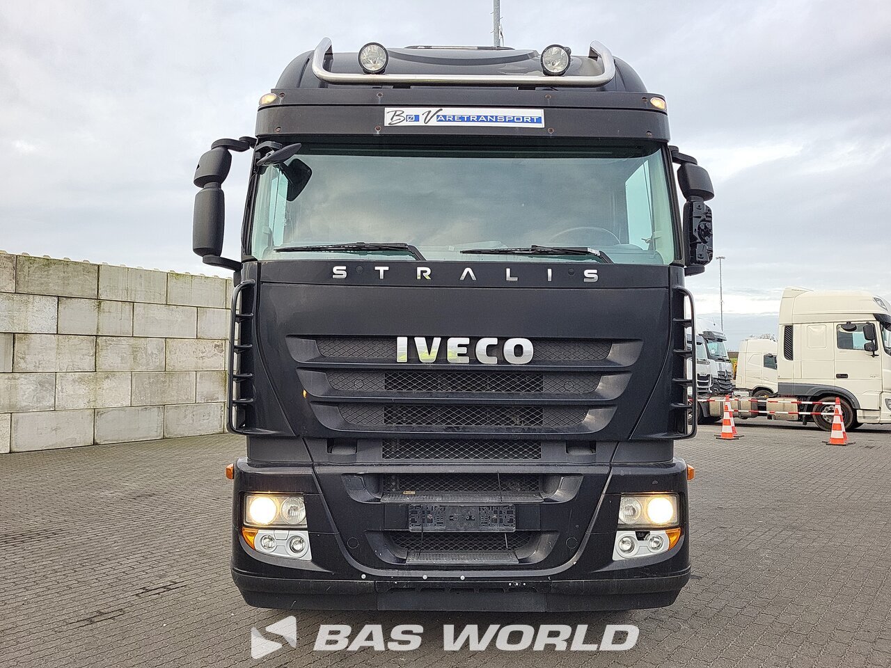 Other : Iveco Stralis 560 Kofferaufbauten