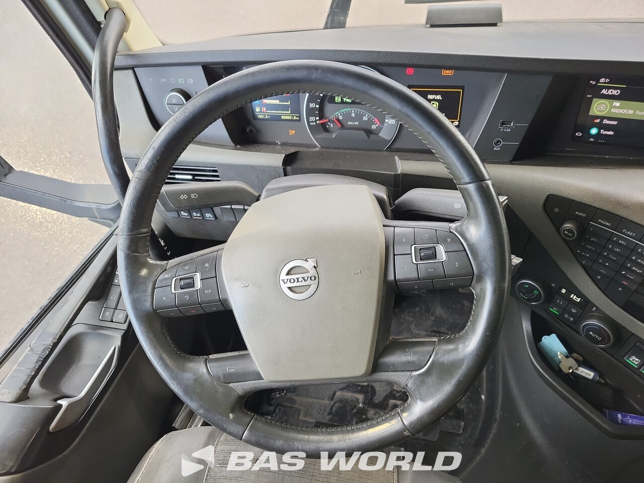 Other : Volvo FH 500 Caminhão De Caixa Móvel