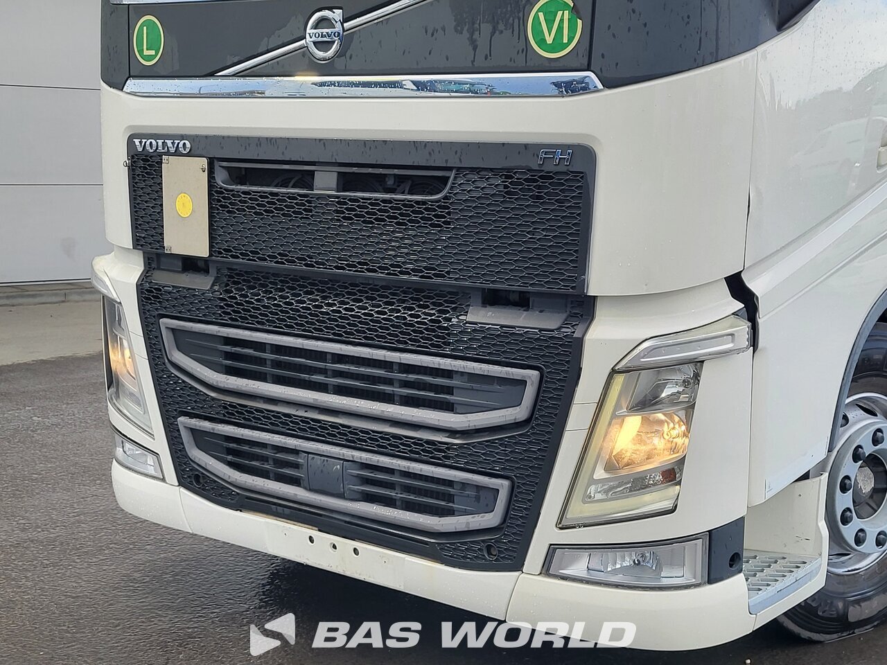 Other : Volvo FH 500 Caminhão De Caixa Móvel