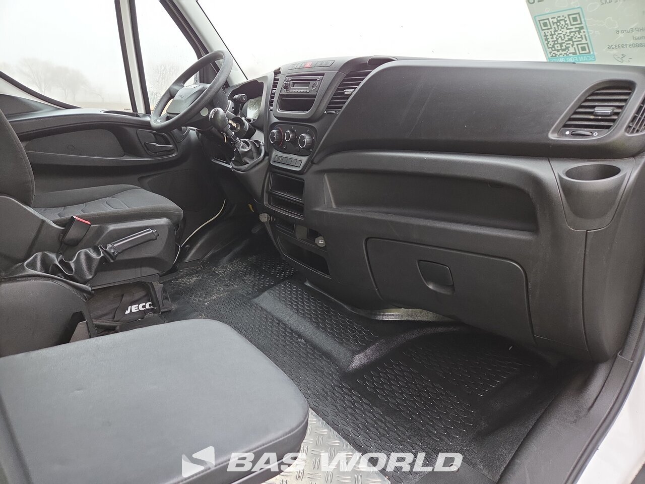 Other : Iveco Daily 35S12 Closed box van