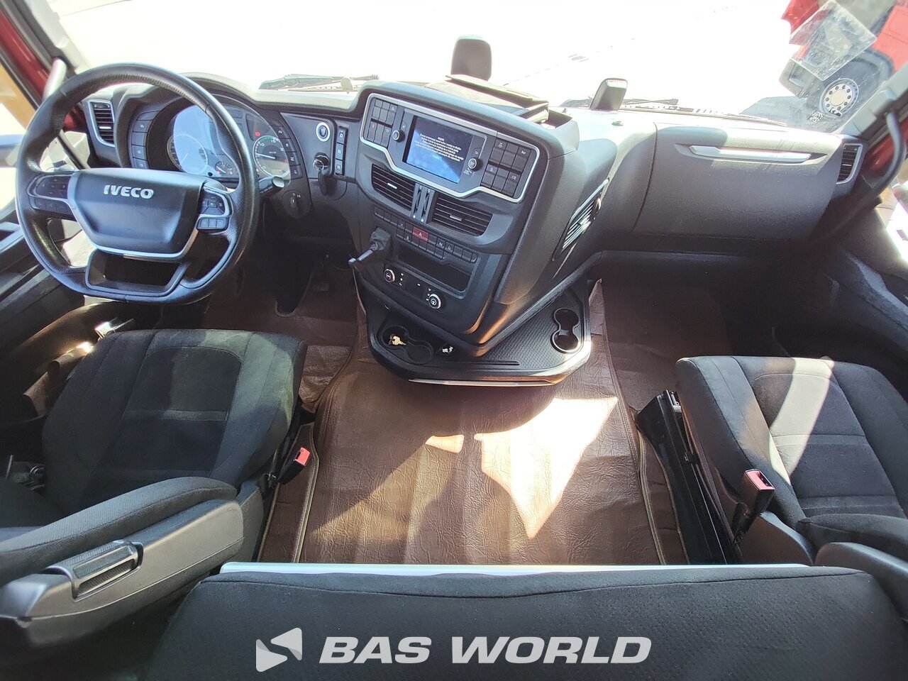 Other : Iveco S-Way 570 Влекач