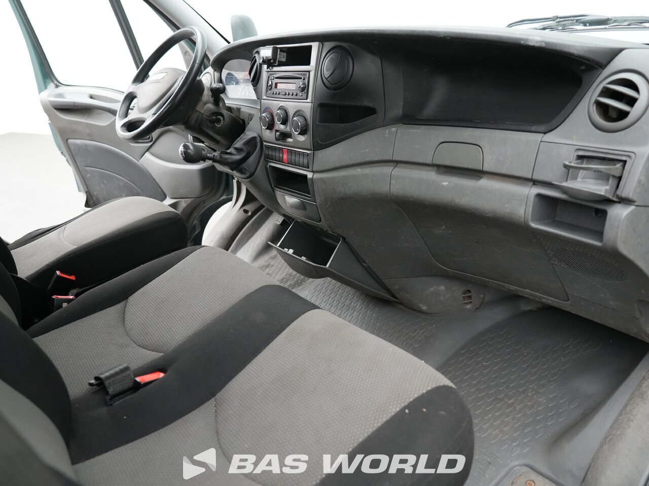 Other : Iveco Daily 35C15 Отворен