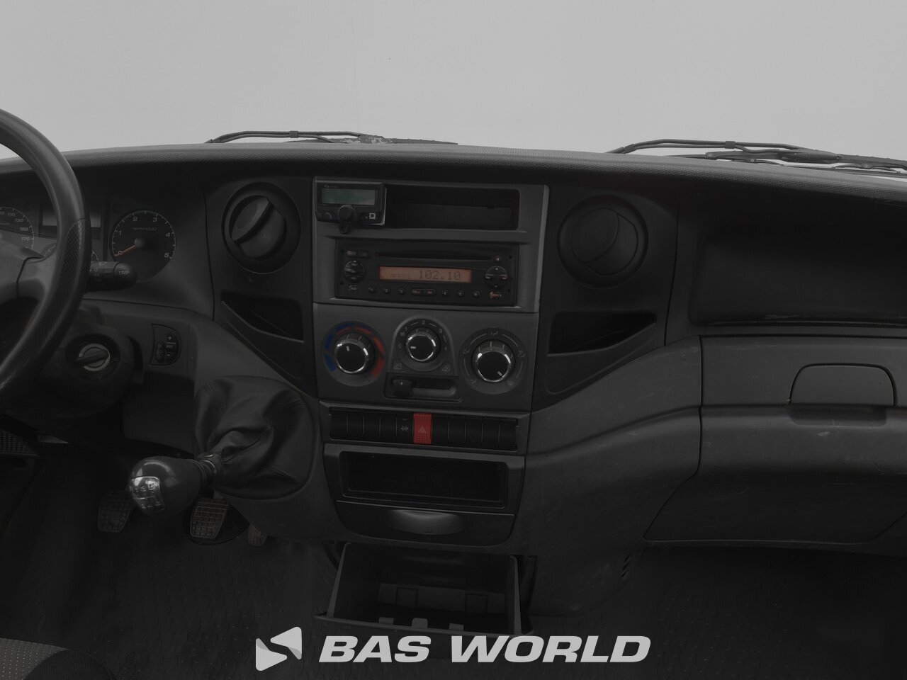 Other : Iveco Daily 35C15 Отворен