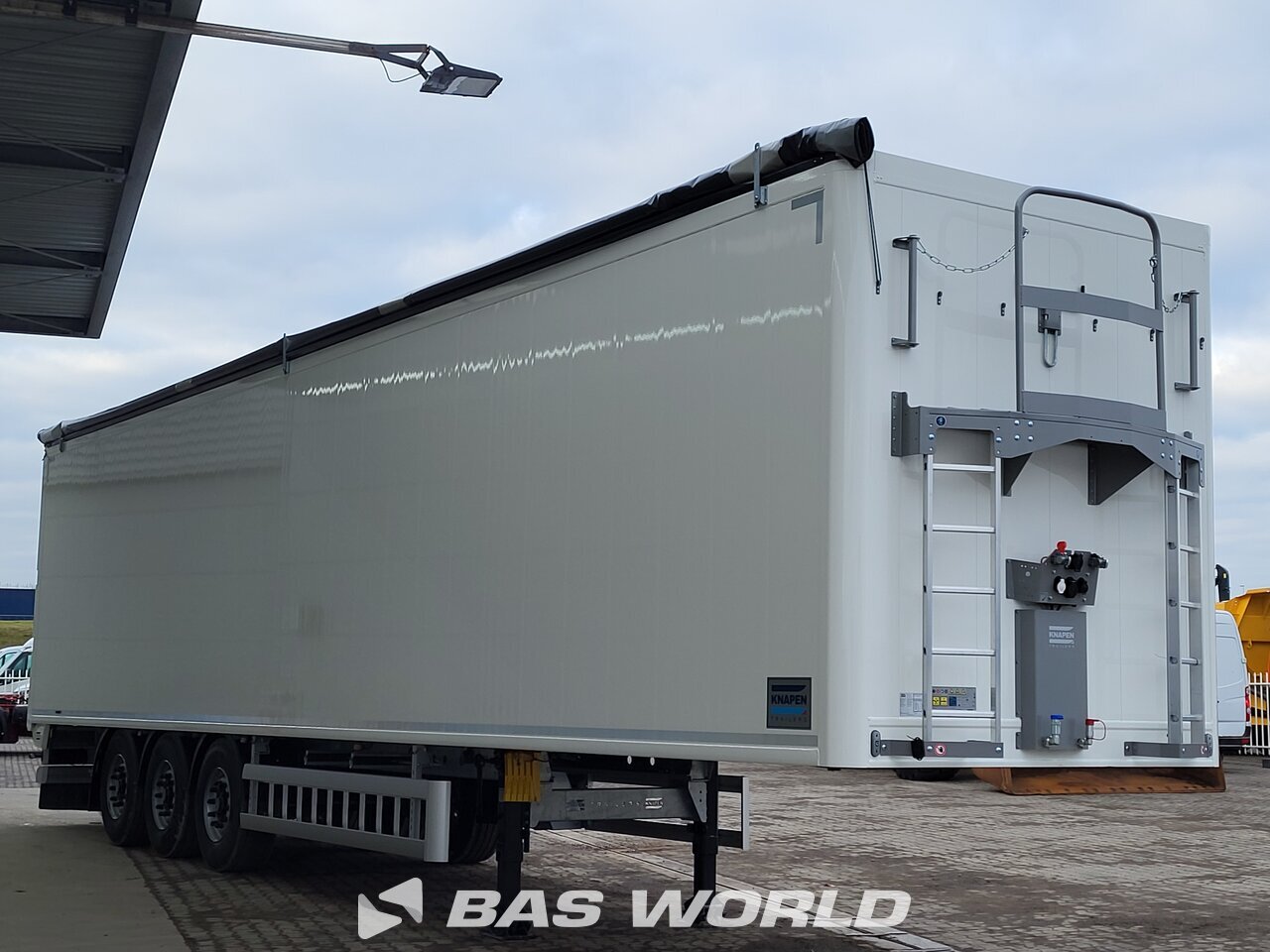 Front right : Knapen K100 10MM 92m3 Walking floor