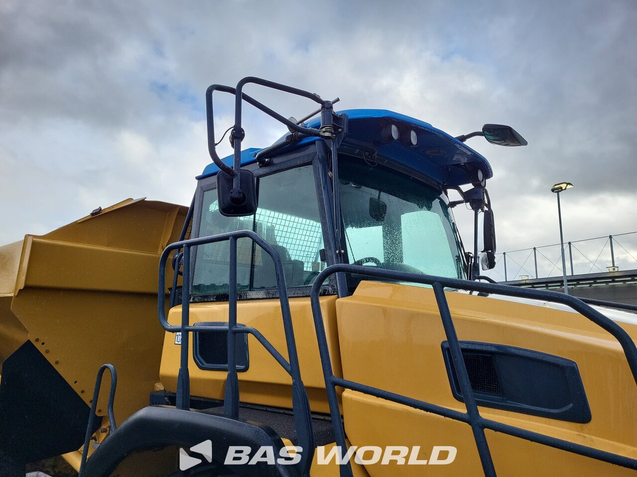 Other : Bell B30 E قلابة مفصلية