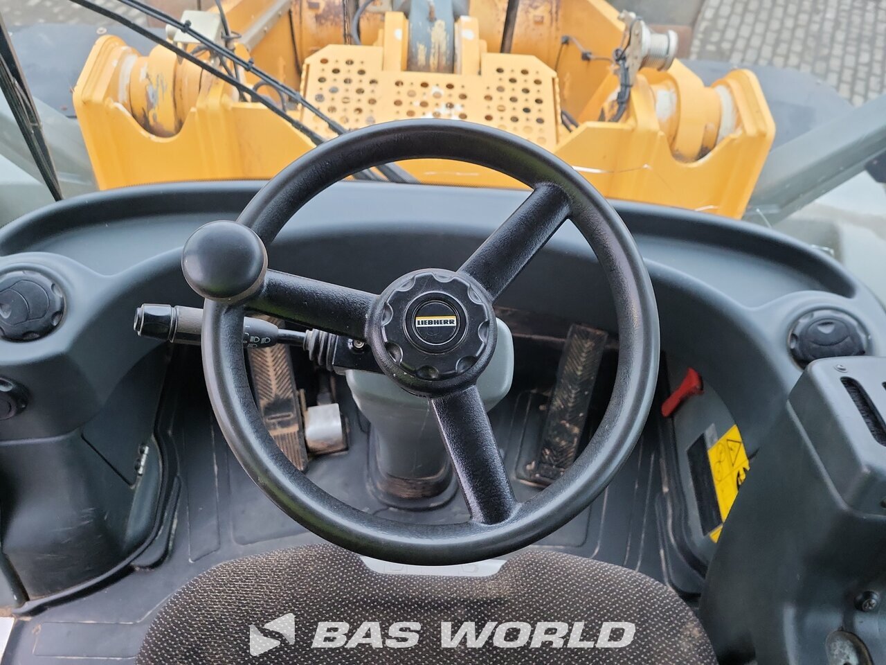 Other : Liebherr L576 جرافات ذات عجلات