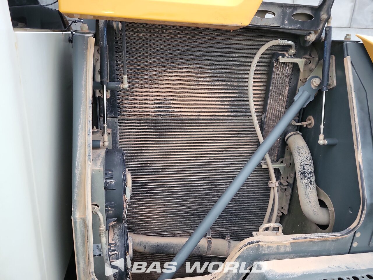 Other : Liebherr L576 جرافات ذات عجلات