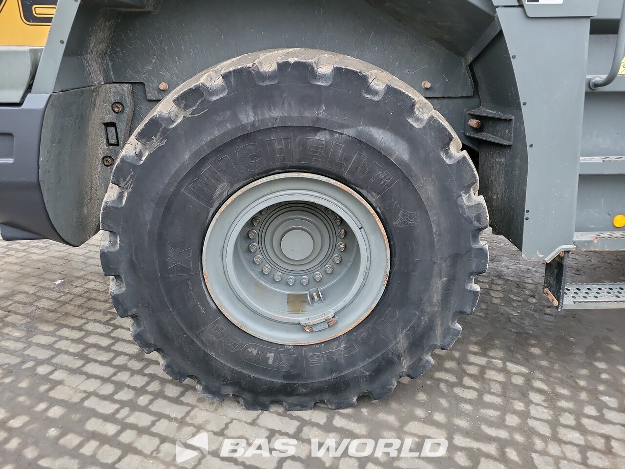 Other : Liebherr L576 جرافات ذات عجلات