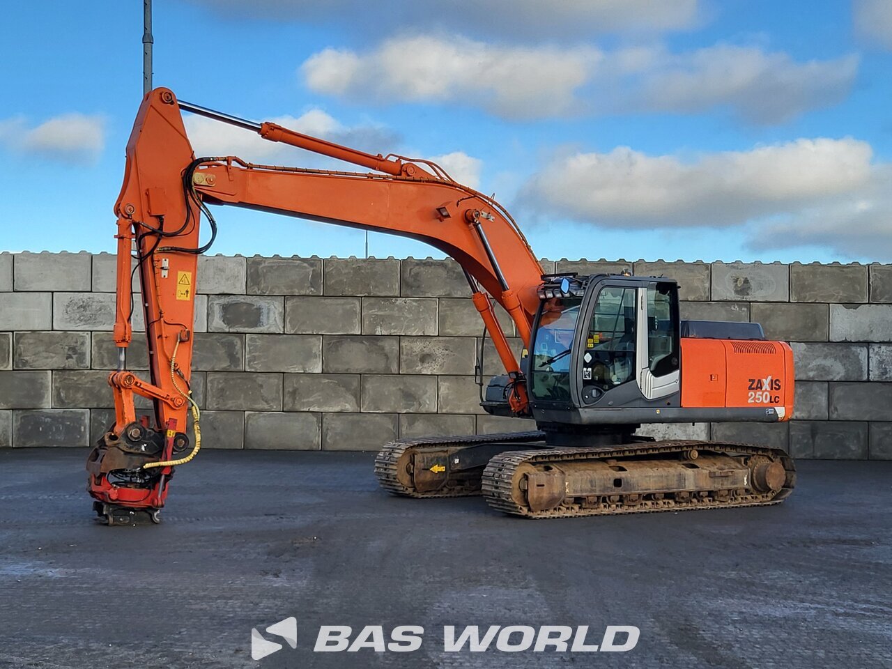 Hitachi ZX250 LC -3 Crawler excavators - BAS World
