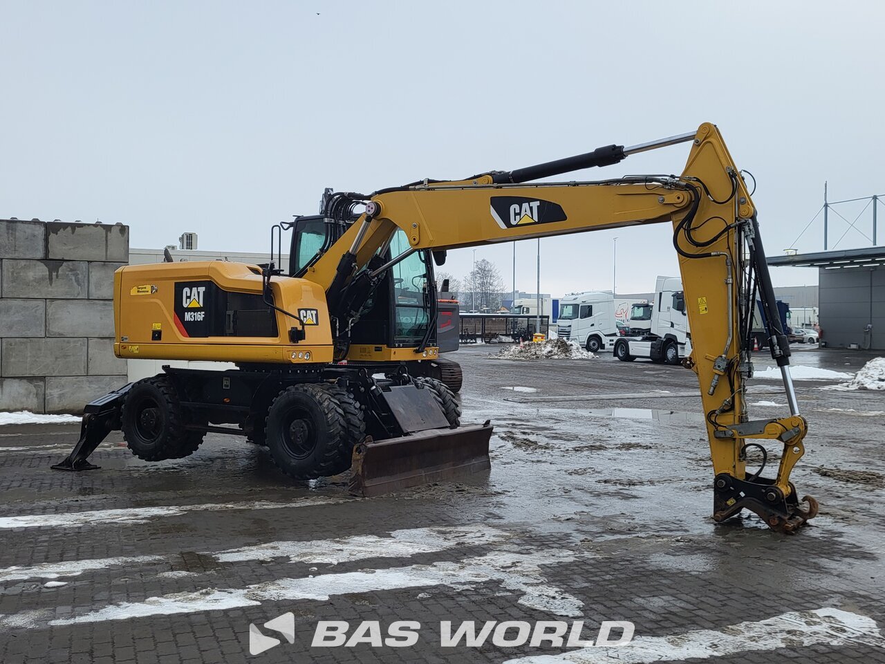 Other : Caterpillar M316 F Excavator cu roți