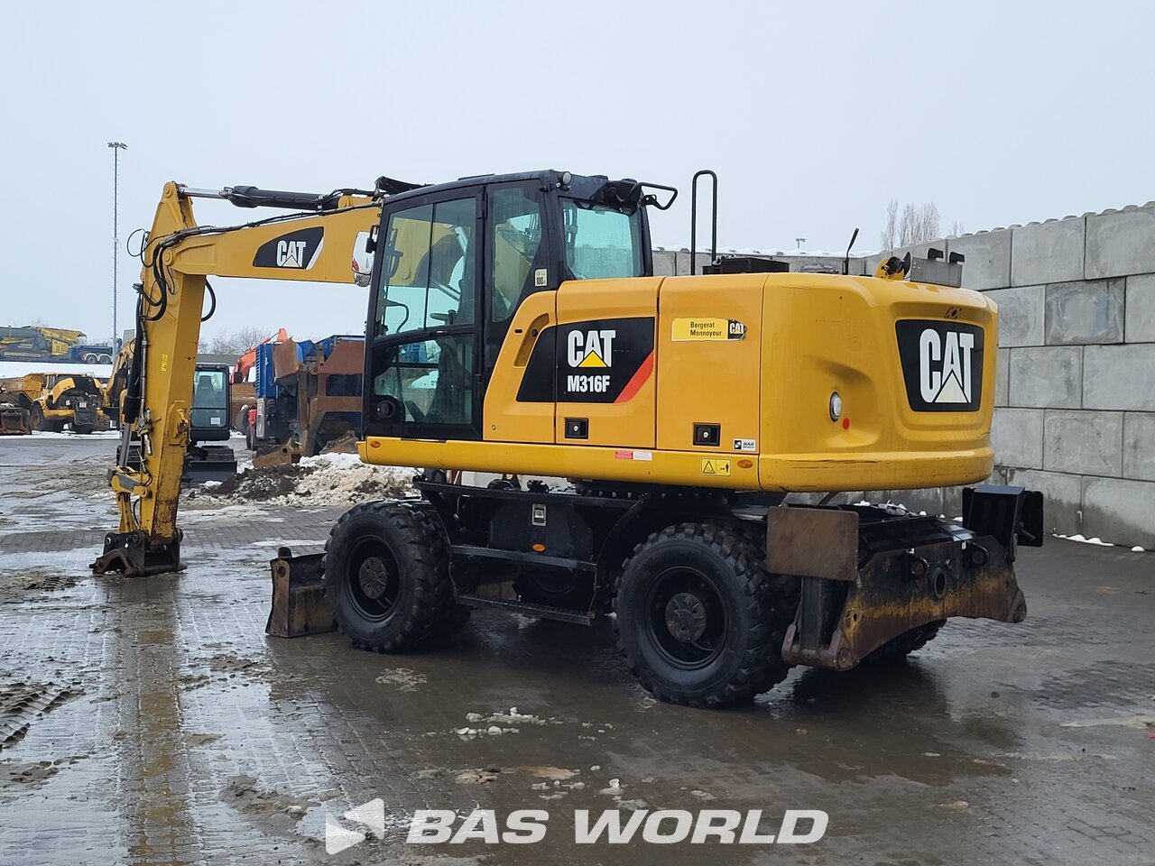 Other : Caterpillar M316 F Excavator cu roți
