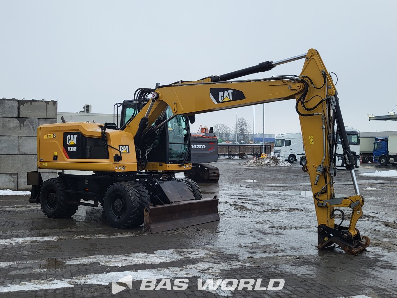 Other : Caterpillar M316 F Excavator cu roți