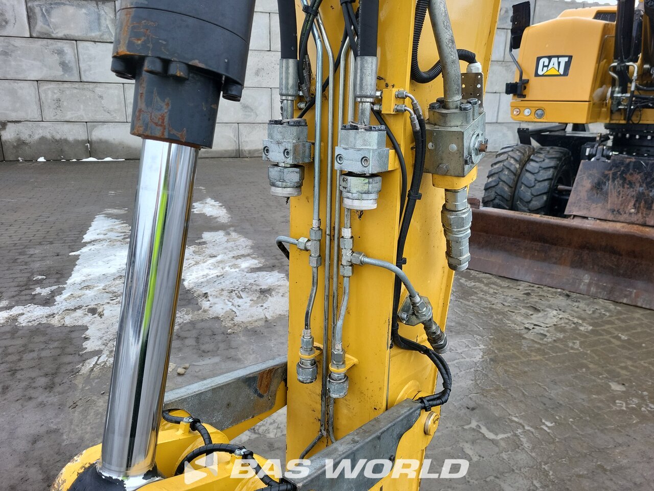 Other : Caterpillar M316 F Excavator cu roți