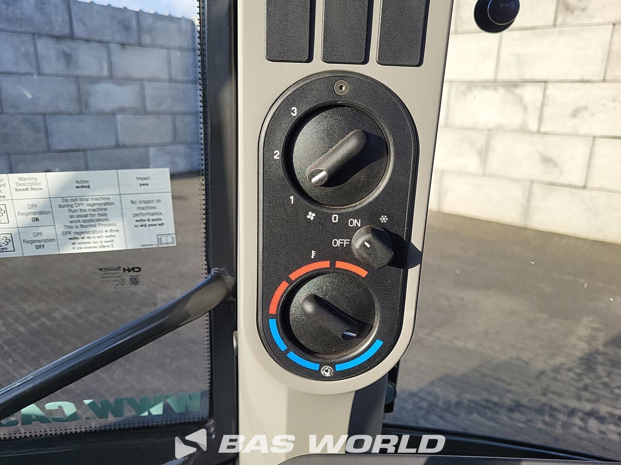 Other : Case 851 NX لودر حفار خلفى