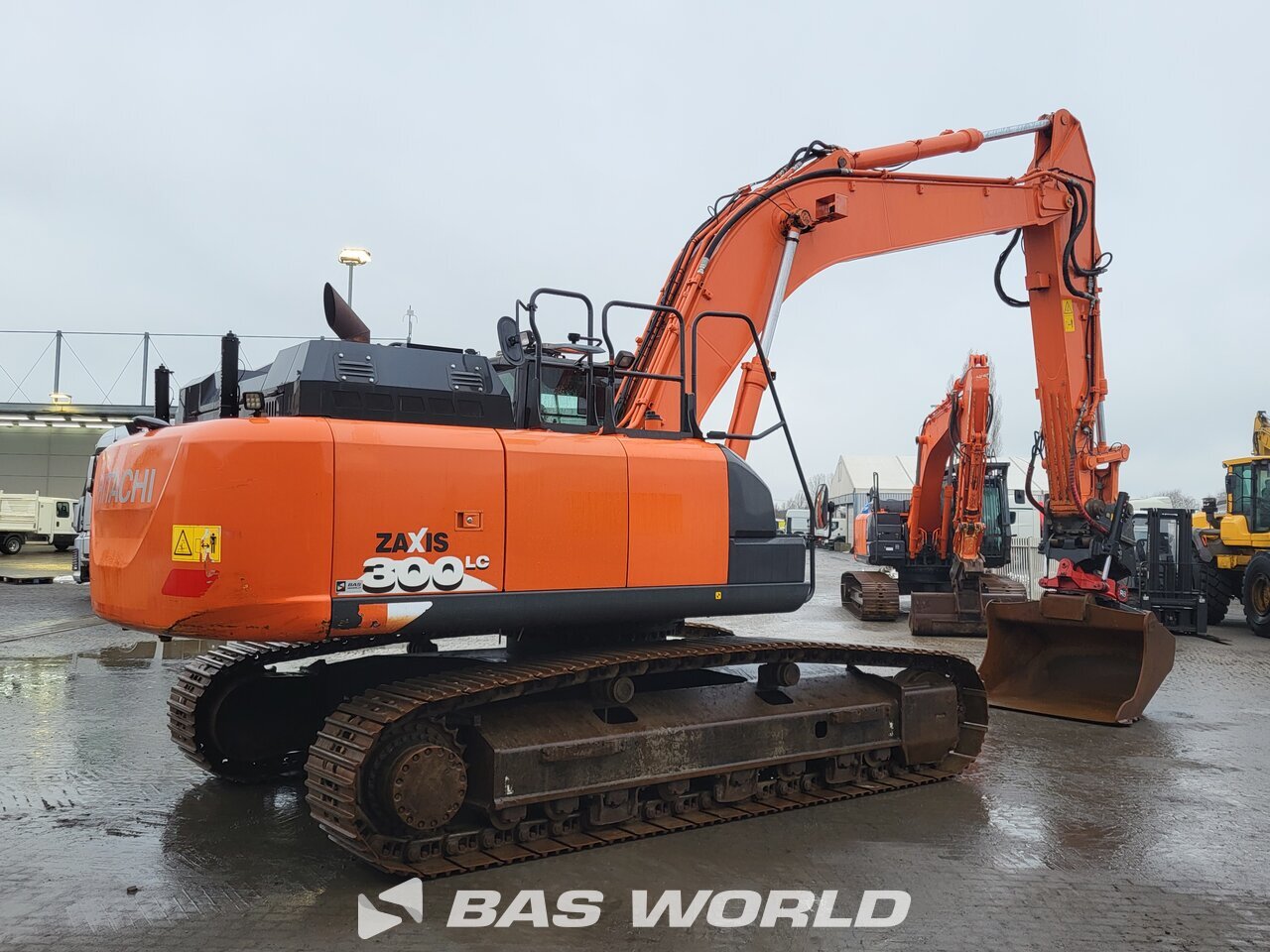 Other : Hitachi ZX300 LC -6 Pelle sur chenilles