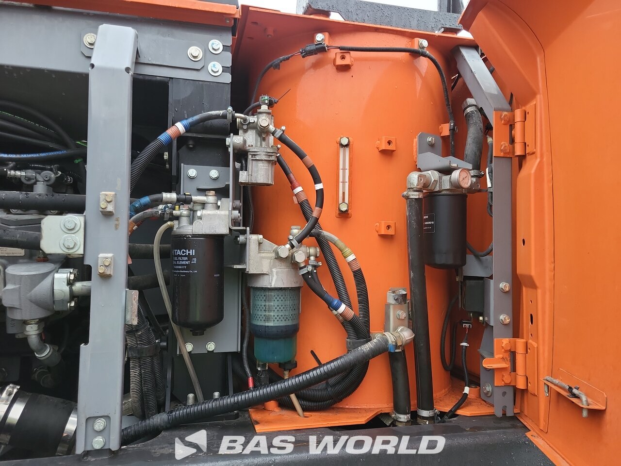 Other : Hitachi ZX300 LC -6 Pelle sur chenilles