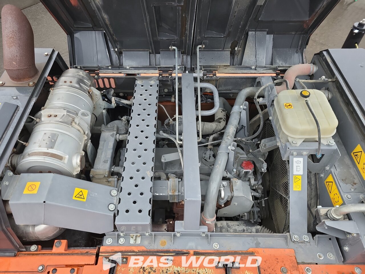 Other : Hitachi ZX300 LC -6 Pelle sur chenilles
