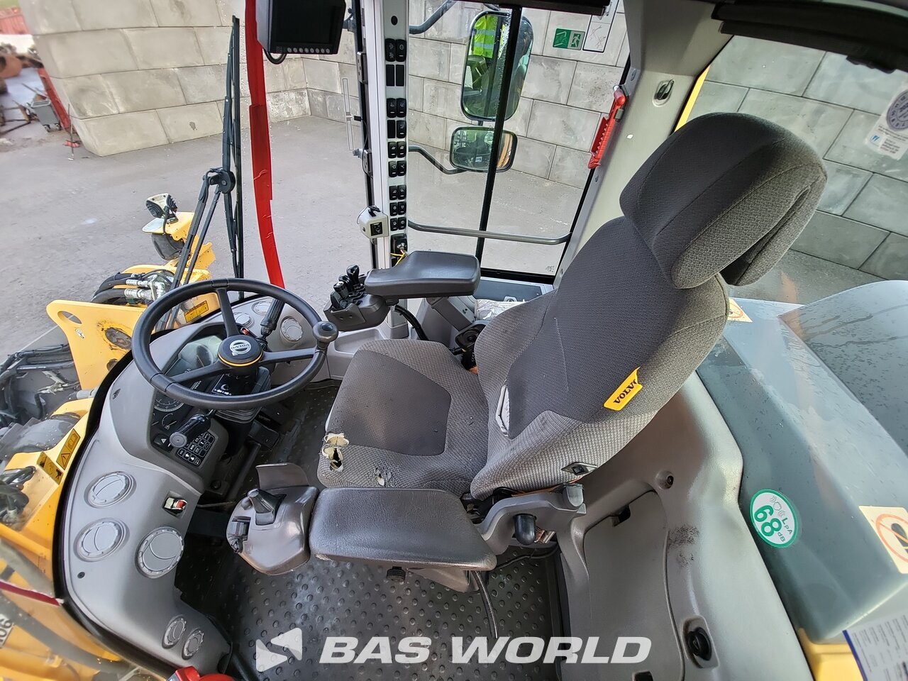 Other : Volvo L110 H Chargeuse sur pneus
