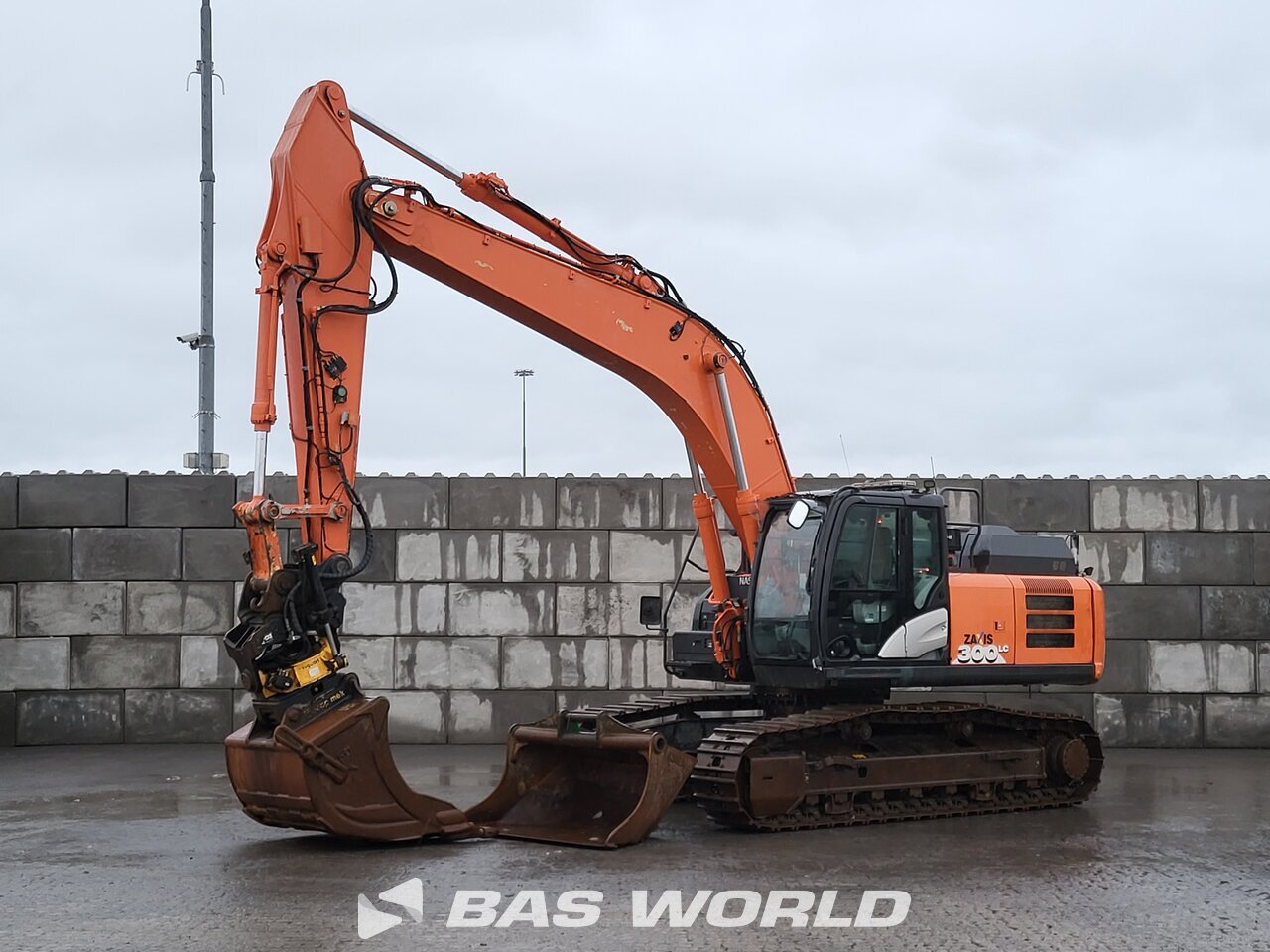 Hitachi ZX300 LC -6 Crawler excavators - BAS World
