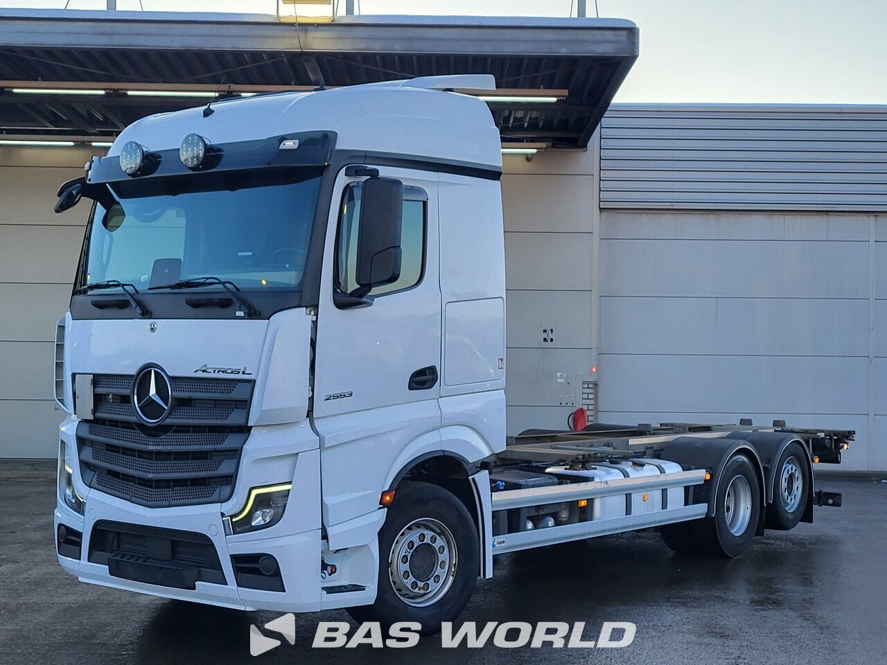 LKW Foto Mercedes-Benz Actros 1846 Kühlsattelauflieger Italien Blau Willi Betz  B2ip