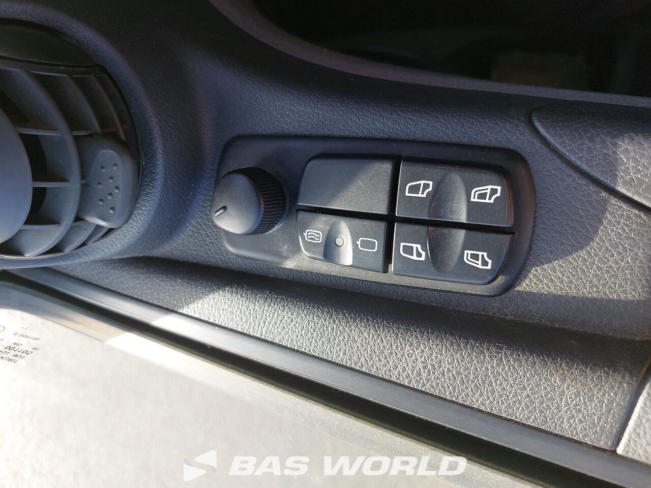 Other : Mercedes Atego 1429 Carrosseries fourgons