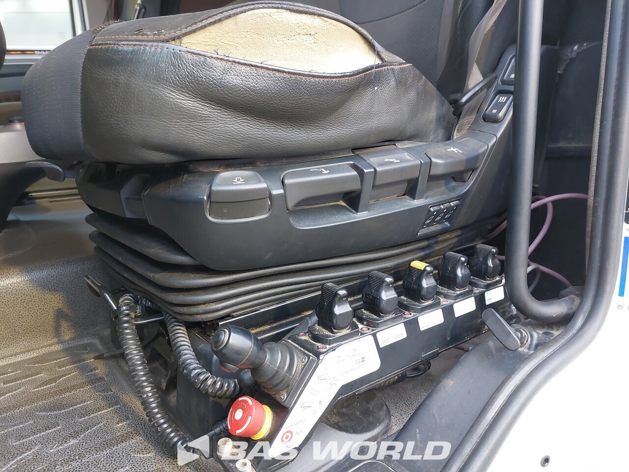 Other : DAF XF 530 شاحنة ذات خطاف